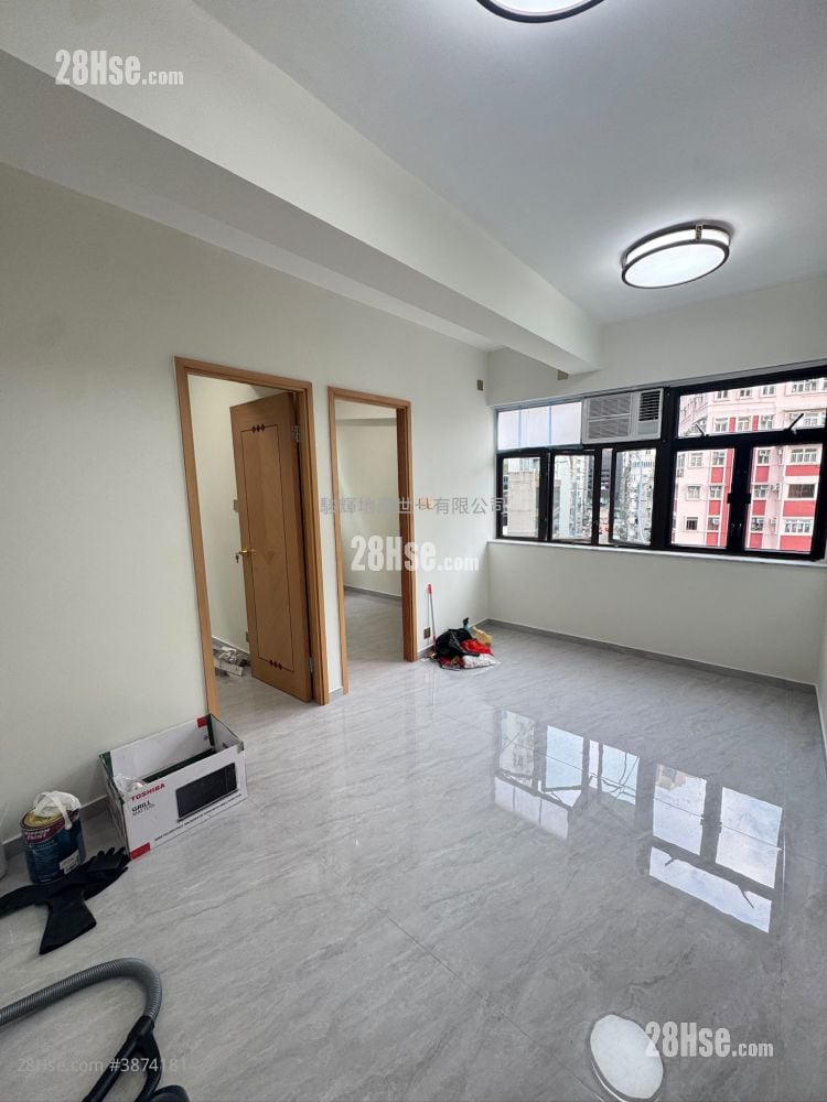 Vincent House Rental 2 Bedrooms , 1 Bathroom 401 ft²