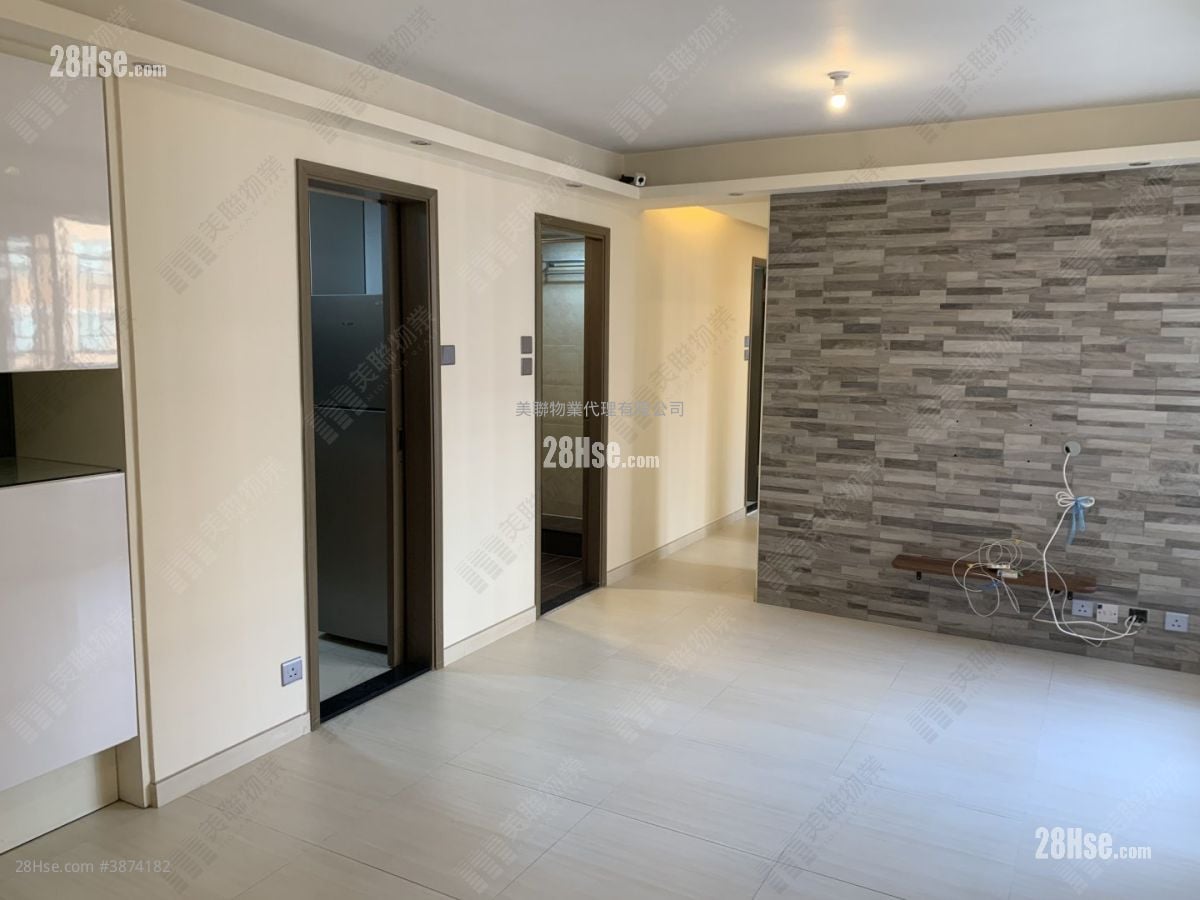Parc Oasis Rental 3 Bedrooms , 2 Bathrooms 559 ft²