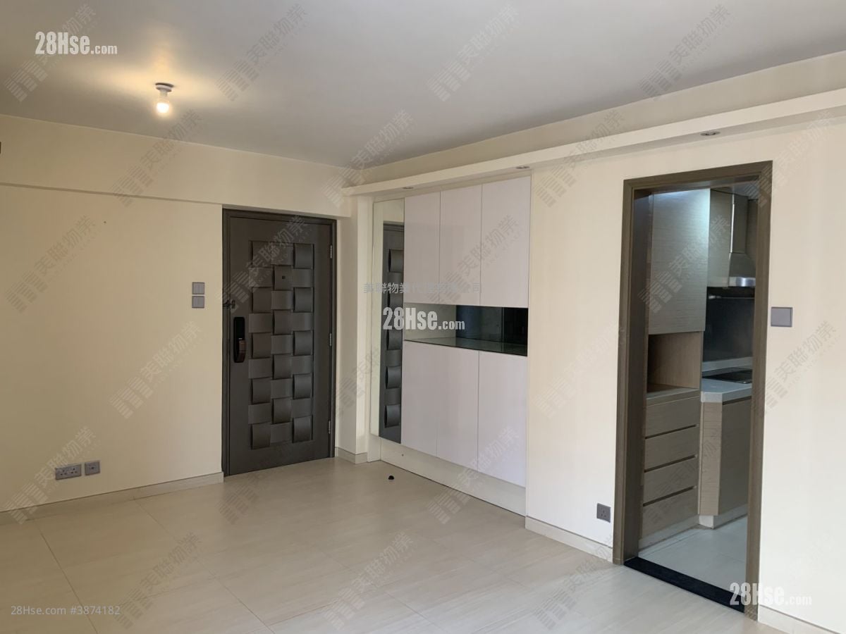 Parc Oasis Rental 3 Bedrooms , 2 Bathrooms 559 ft²