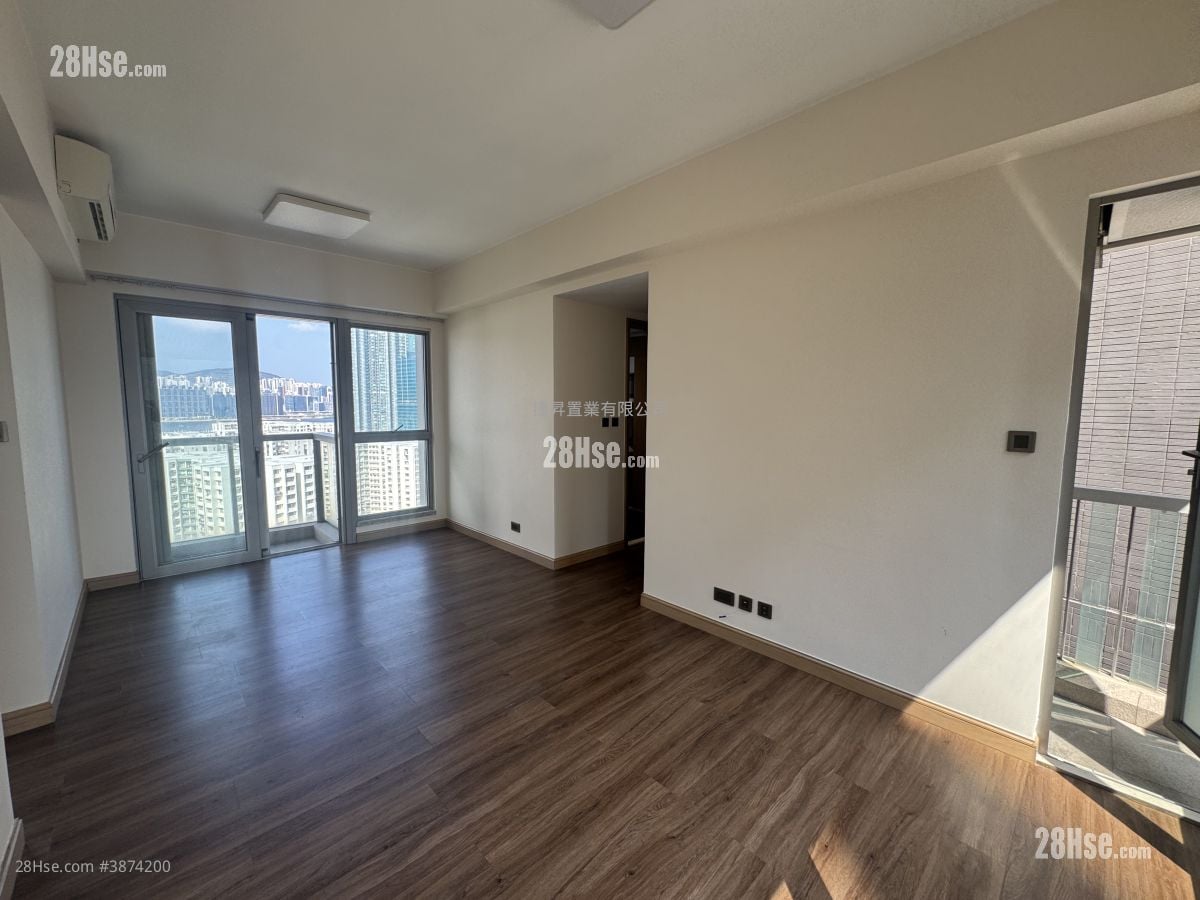 Stars By The Harbour Sell 4 Bedrooms , 2 Bathrooms 731 ft²