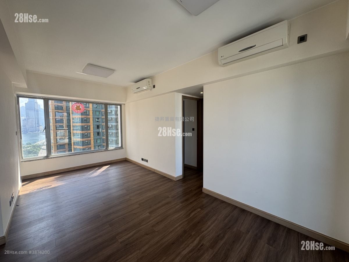 Stars By The Harbour Sell 4 Bedrooms , 2 Bathrooms 731 ft²