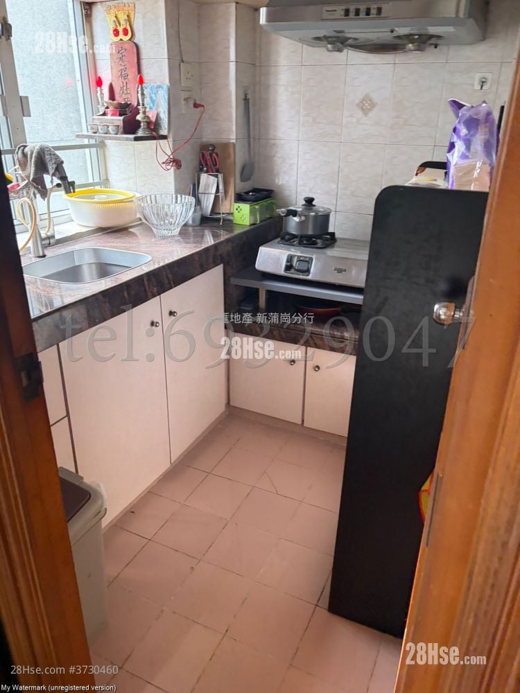 Tin Ma Court Sell 2 Bedrooms , 1 Bathroom 415 ft²