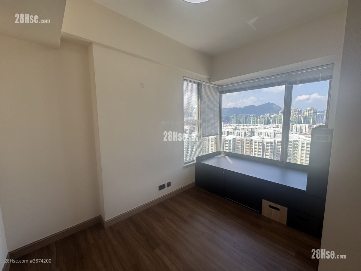 Stars By The Harbour Sell 4 Bedrooms , 2 Bathrooms 731 ft²