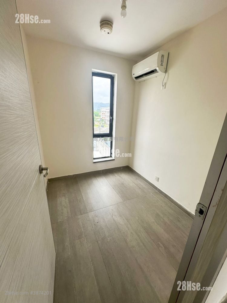 Village Rental 3 Bedrooms , 2 Bathrooms 700 ft²