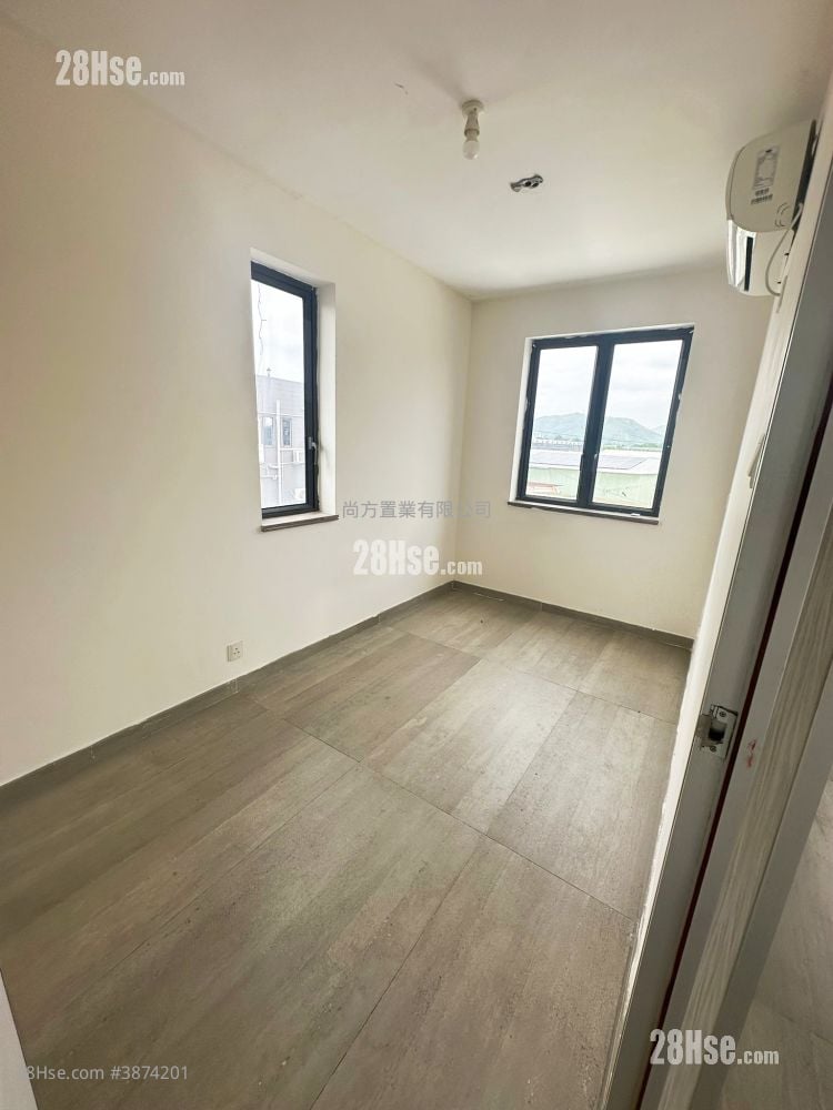 Village Rental 3 Bedrooms , 2 Bathrooms 700 ft²