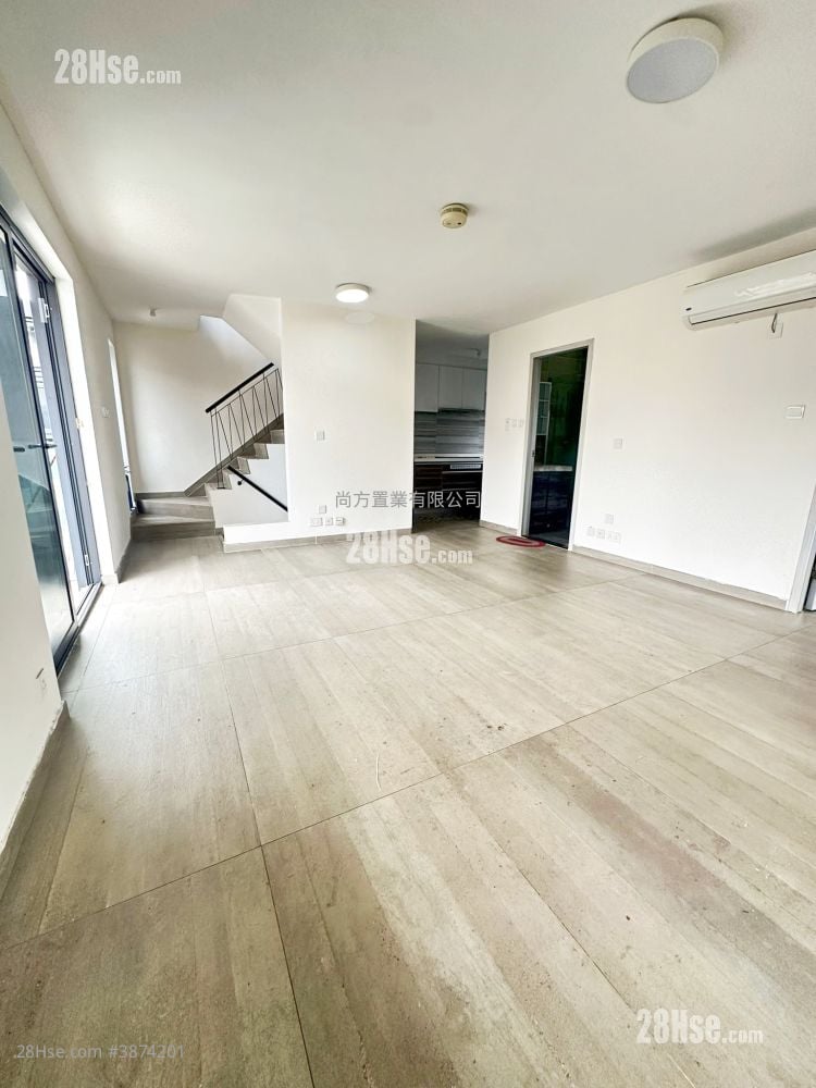 Village Rental 3 Bedrooms , 2 Bathrooms 700 ft²