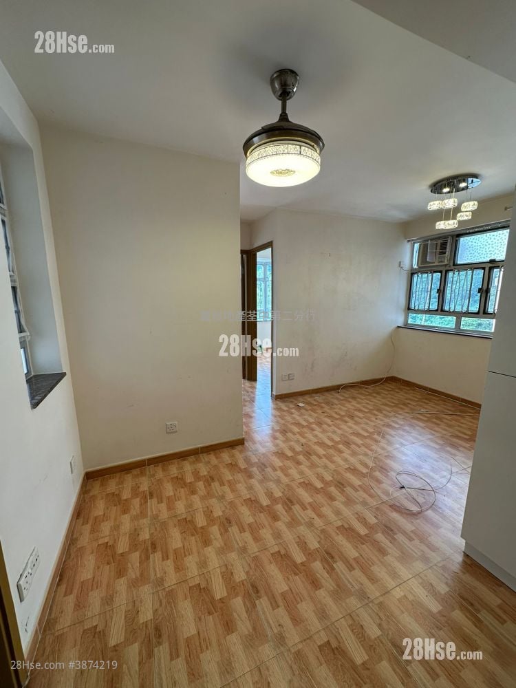 Tsuen Wan Centre Rental 2 Bedrooms 374 ft²