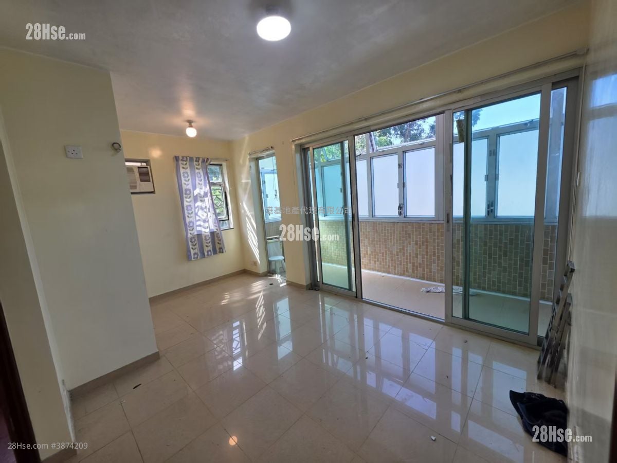Village Sell 1 Bedroom , 1 Bathroom 392 ft²