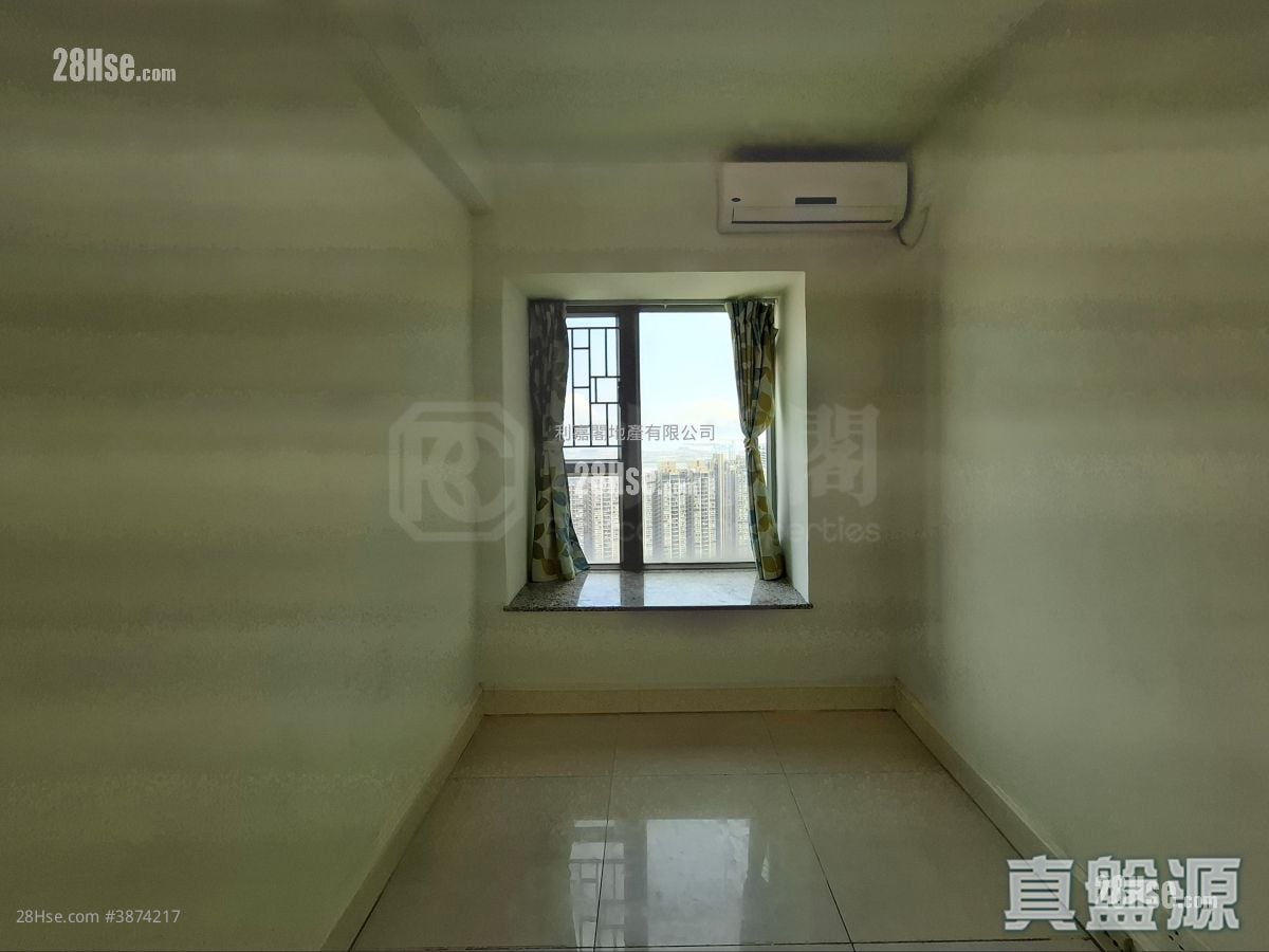 Caribbean Coast Sell 3 Bedrooms , 2 Bathrooms 749 ft²