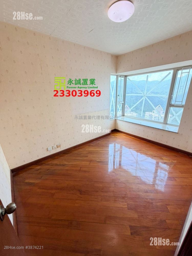 Bellagio Sell 2 Bedrooms , 1 Bathroom 530 ft²