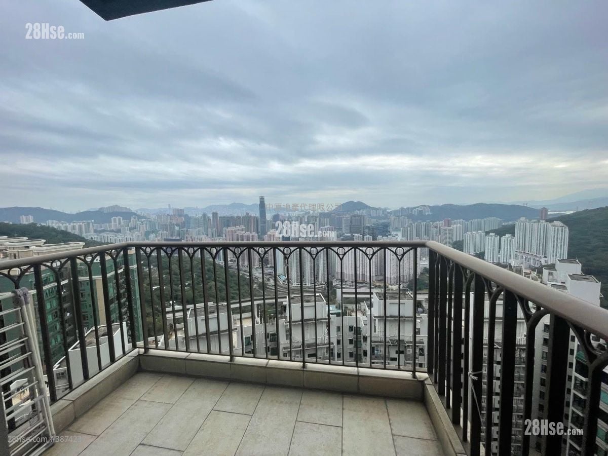 The Cairnhill Sell 3 Bedrooms , 3 Bathrooms 1,008 ft²