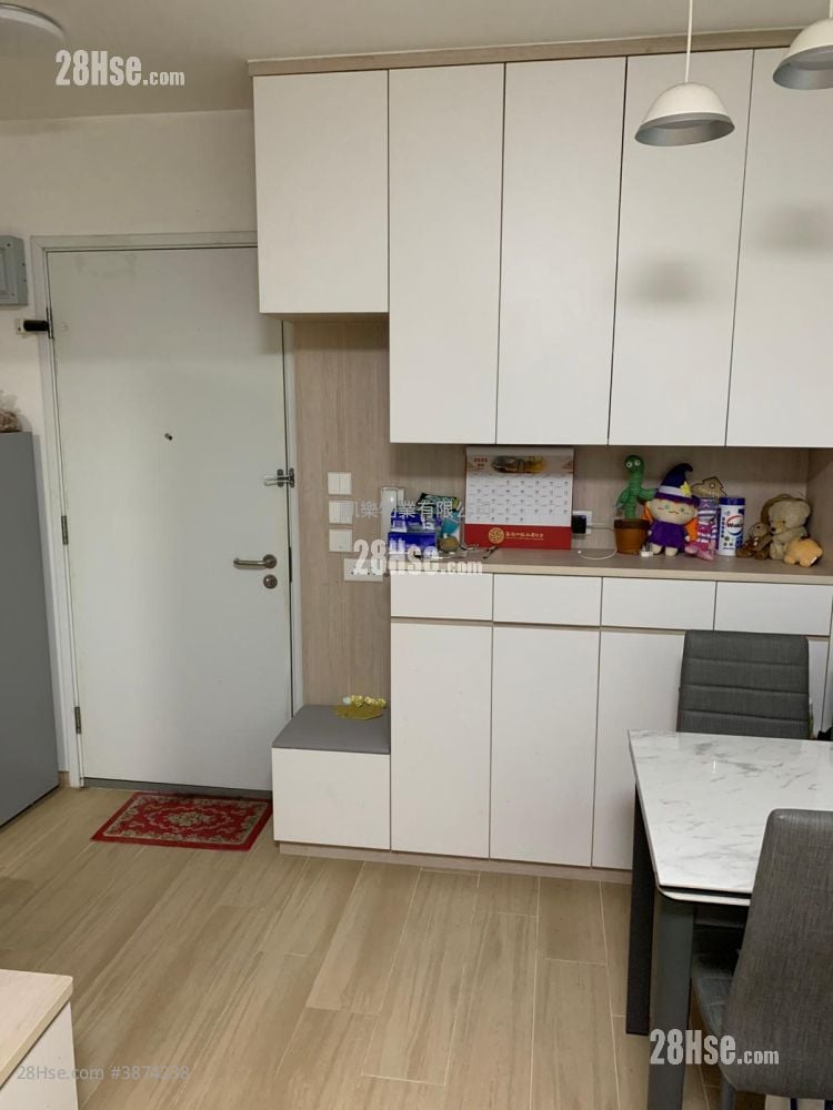 Hoi Tak Court Sell 2 Bedrooms , 1 Bathroom 379 ft²