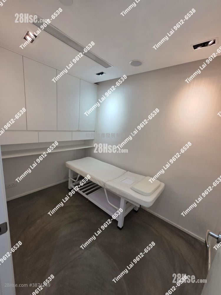 17-19 Ashley Road  Rental 5+ Bedrooms , 1 Toilet