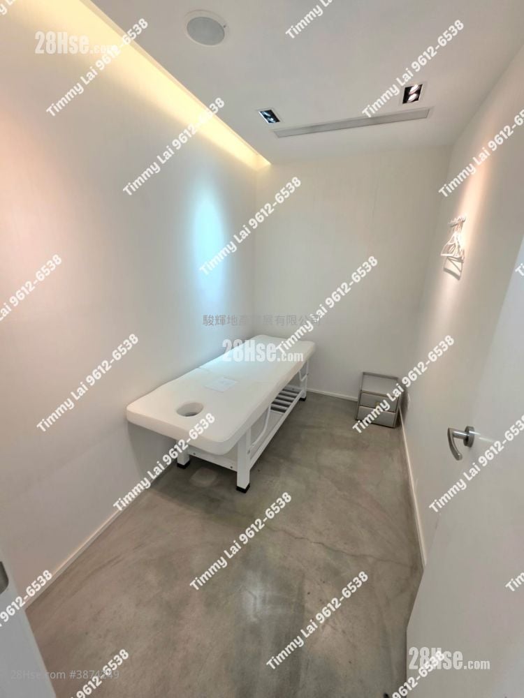 17-19 Ashley Road  Rental 5+ Bedrooms , 1 Toilet