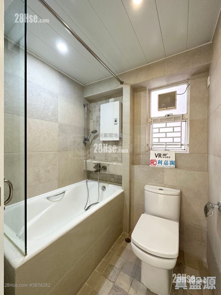 Pacific Palisades Rental 3 Bedrooms , 2 Bathrooms 847 ft²