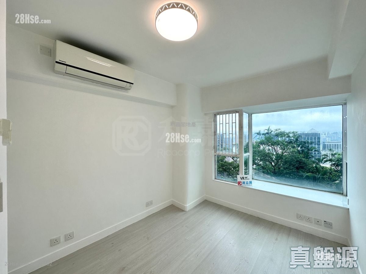 Pacific Palisades Rental 3 Bedrooms , 2 Bathrooms 847 ft²