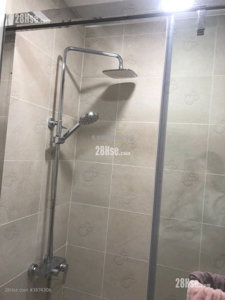 Kornhill Rental 2 Bedrooms , 1 Bathroom 529 ft²