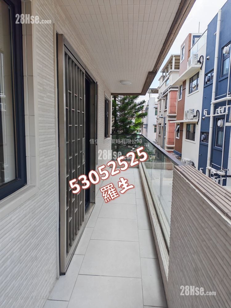Village Rental 3 Bedrooms , 2 Bathrooms 700 ft²
