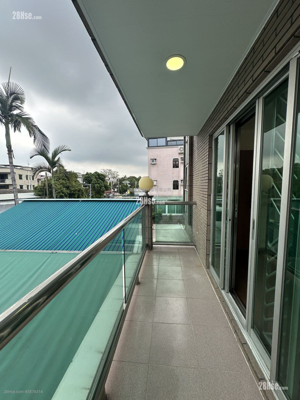 Village Rental 3 Bedrooms , 1 Bathroom 653 ft²