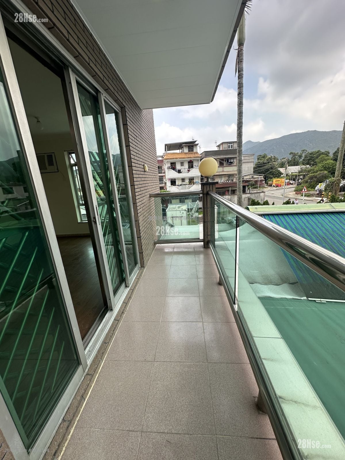 Village Rental 3 Bedrooms , 1 Bathroom 653 ft²