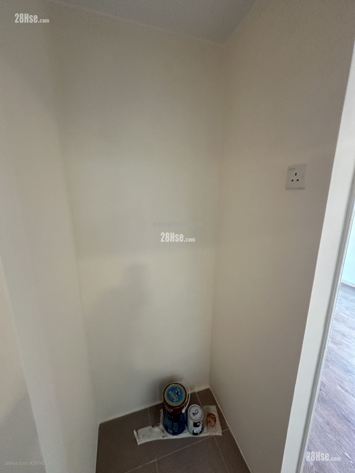 Village Rental 3 Bedrooms , 1 Bathroom 653 ft²