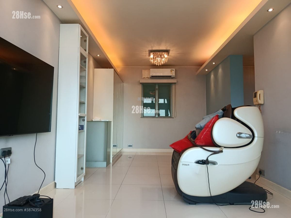 Tung Chung Crescent Rental 2 Bedrooms , 2 Bathrooms 813 ft²