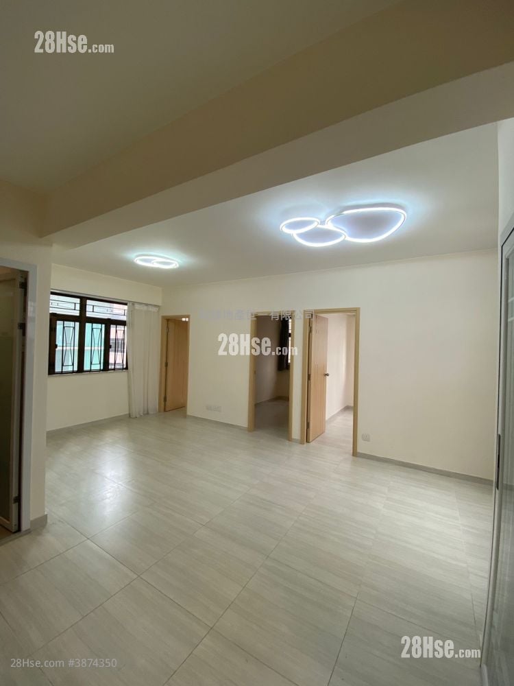Diamond Court Rental 3 Bedrooms , 1 Bathroom 576 ft²