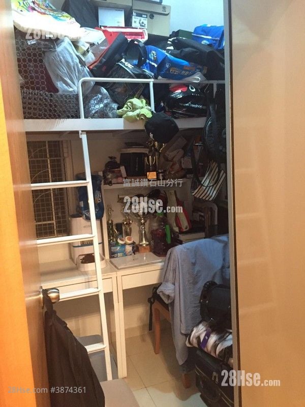 Tsui Fung Building Sell 2 Bedrooms , 1 Bathroom 286 ft²