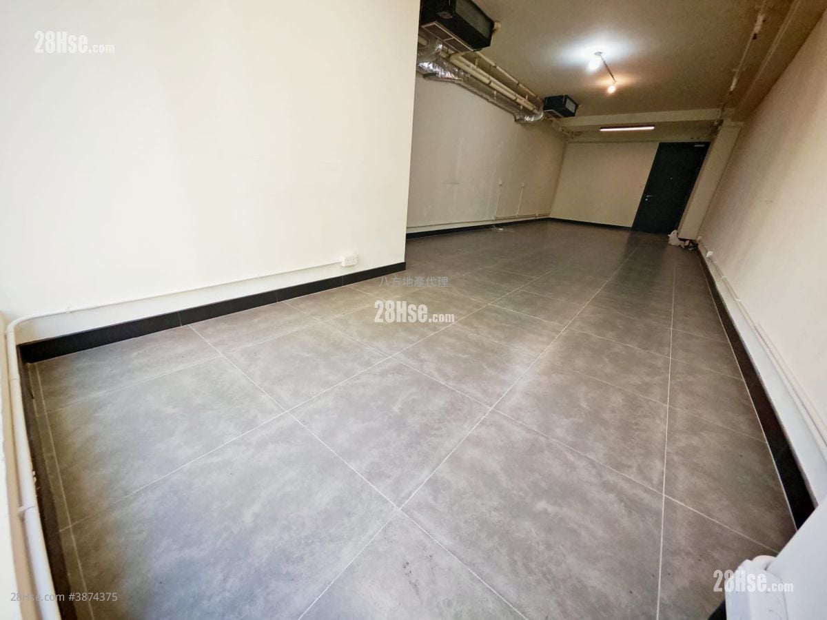 Core 45 Rental Studio , 1 Toilet 564 ft²