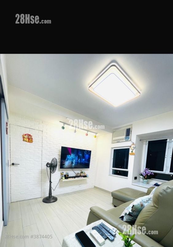 New Kwai Fong Gardens Sell 2 Bedrooms 408 ft²
