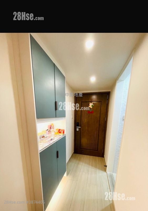 New Kwai Fong Gardens Sell 2 Bedrooms 408 ft²