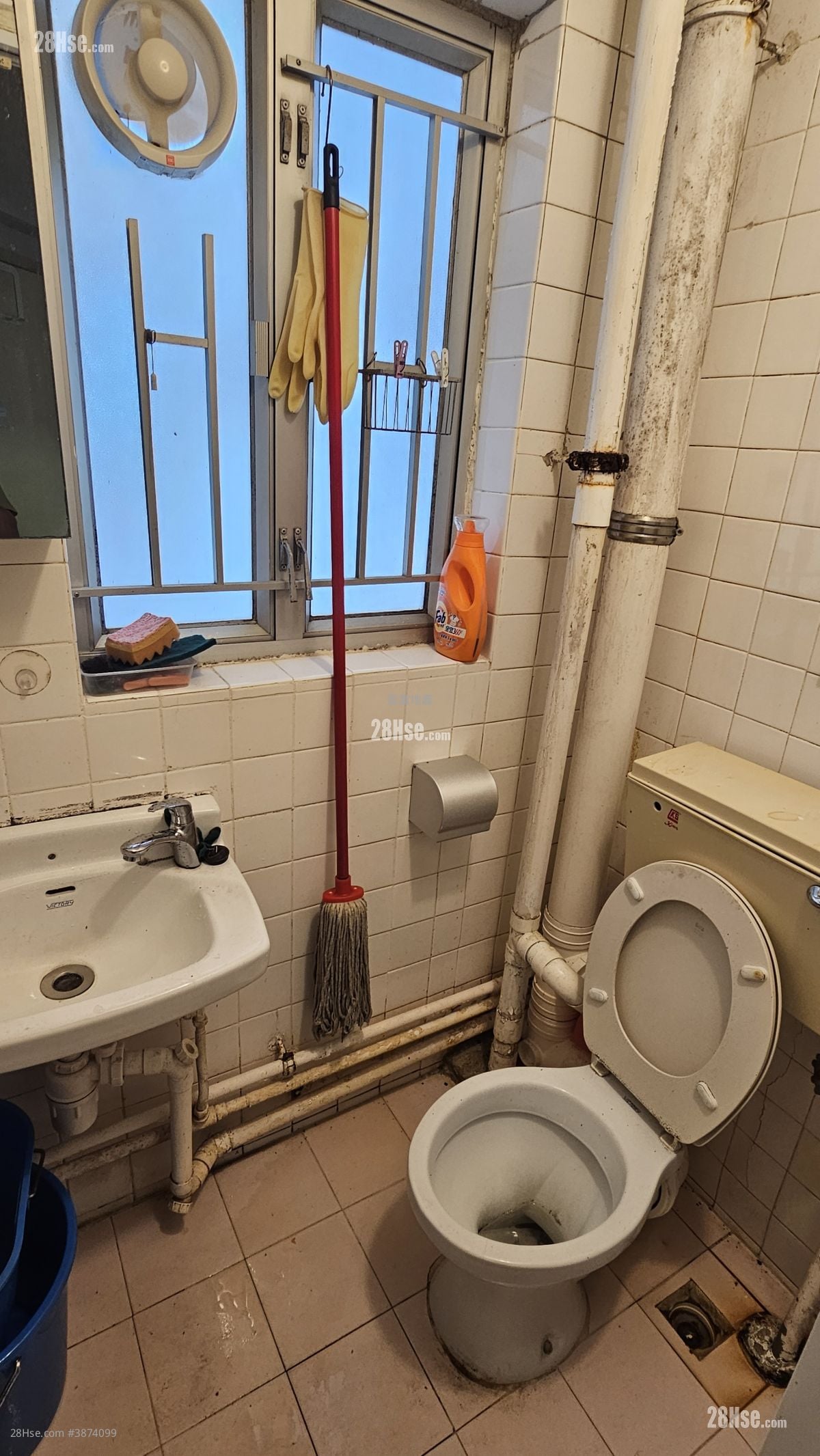 Tung Lam Court Sell 1 Bedroom , 1 Bathroom 214 ft²