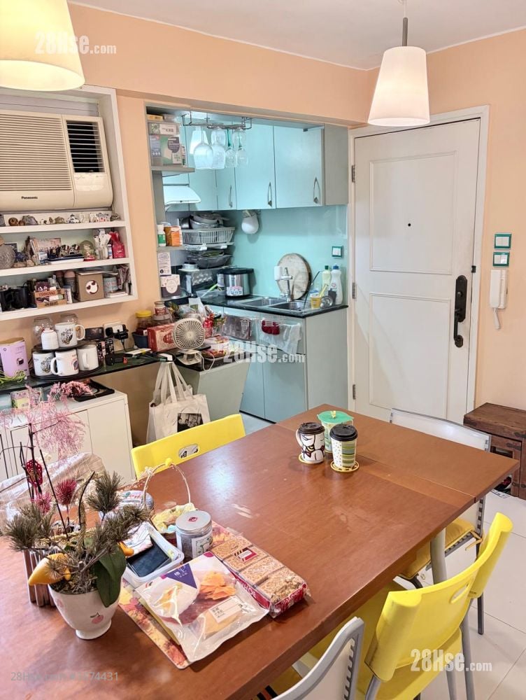 Twilight Court Sell 2 Bedrooms 443 ft²