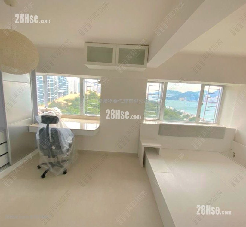 Laguna City Sell 2 Bedrooms , 2 Bathrooms 687 ft²