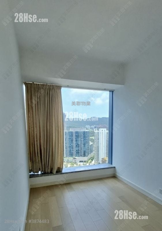 The Parkside Sell 2 Bedrooms , 1 Bathroom 541 ft²