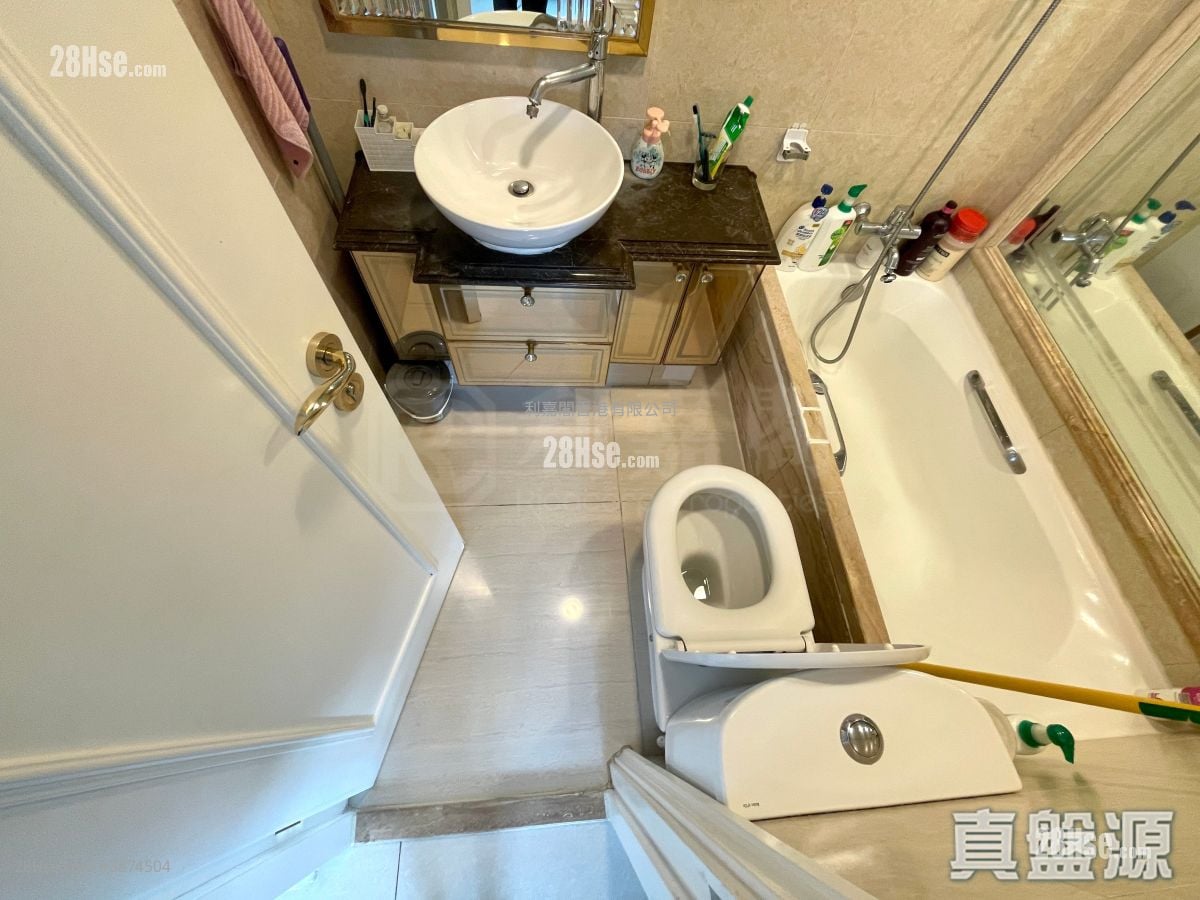 Hemera Rental 792 ft²