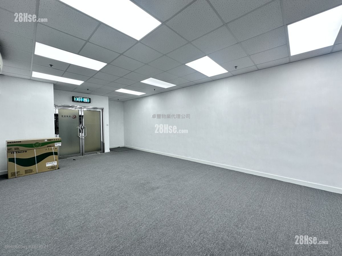 Peninsula Tower Rental Studio 634 ft²