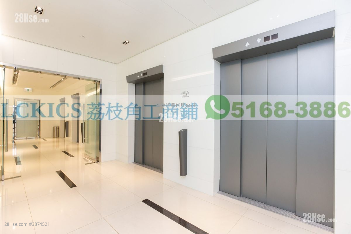 Peninsula Tower Rental Studio 634 ft²
