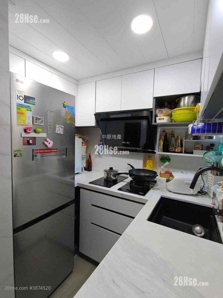 New Kwai Fong Gardens Sell 2 Bedrooms 415 ft²