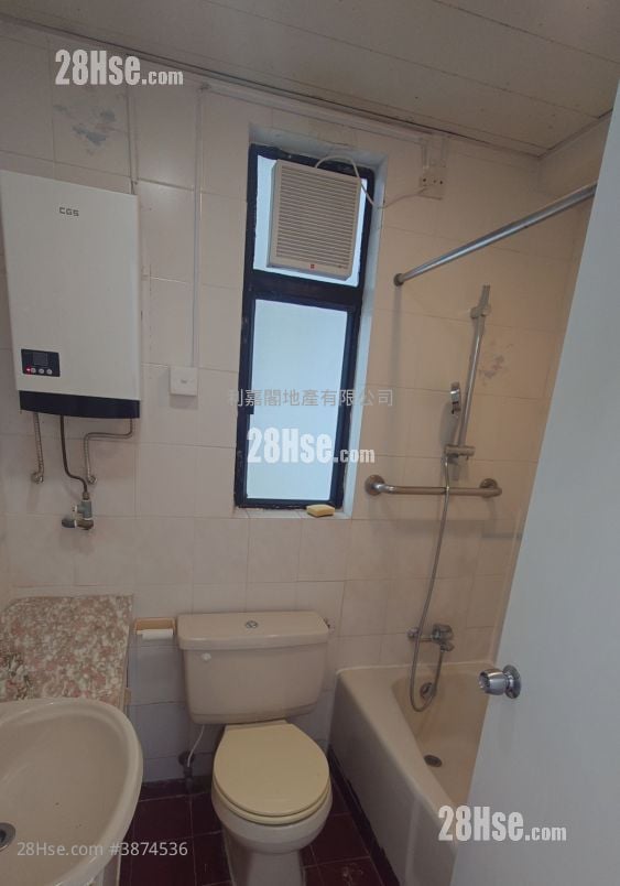 Heng Fa Chuen Sell 3 Bedrooms , 2 Bathrooms 722 ft²