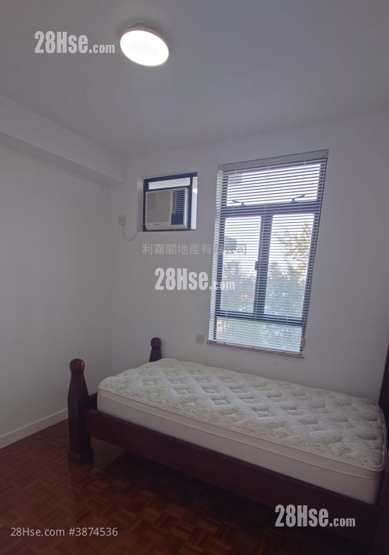 Heng Fa Chuen Sell 3 Bedrooms , 2 Bathrooms 722 ft²