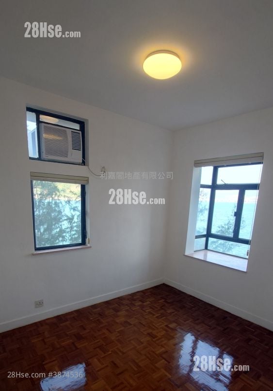 Heng Fa Chuen Sell 3 Bedrooms , 2 Bathrooms 722 ft²