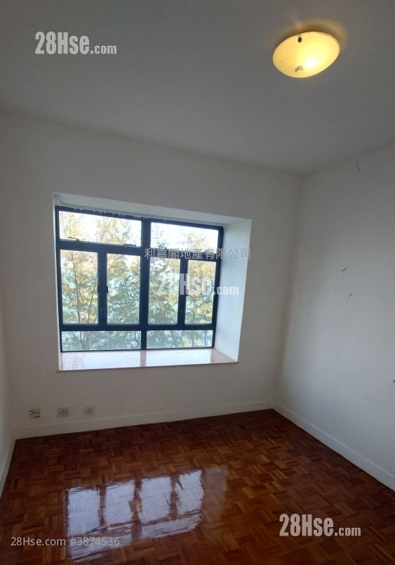 Heng Fa Chuen Sell 3 Bedrooms , 2 Bathrooms 722 ft²