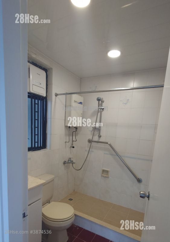 Heng Fa Chuen Sell 3 Bedrooms , 2 Bathrooms 722 ft²