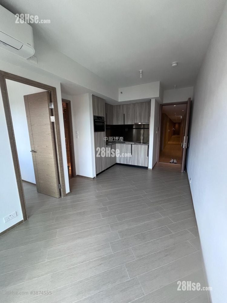 High Park Sell 1 Bedroom 320 ft²
