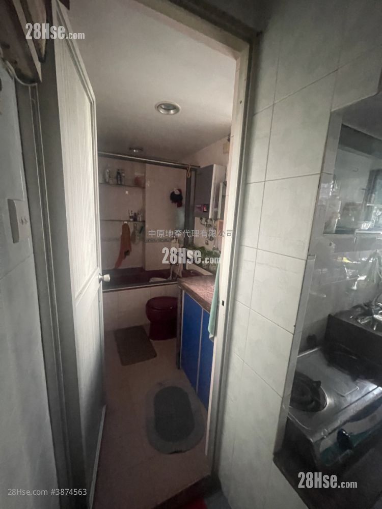 Castle Peak Road Yuen Long Sell 3 Bedrooms , 1 Bathroom 564 ft²