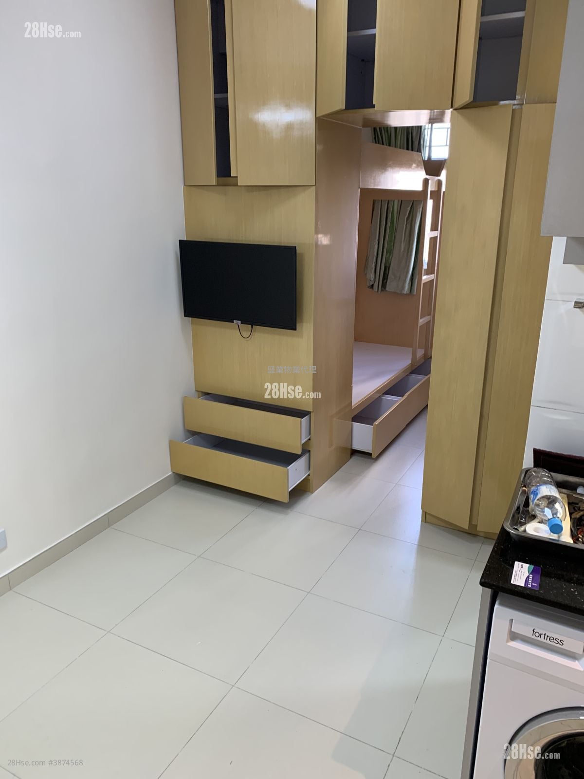 Kin Yip Building Rental 1 Bedroom , 1 Bathroom 257 ft²