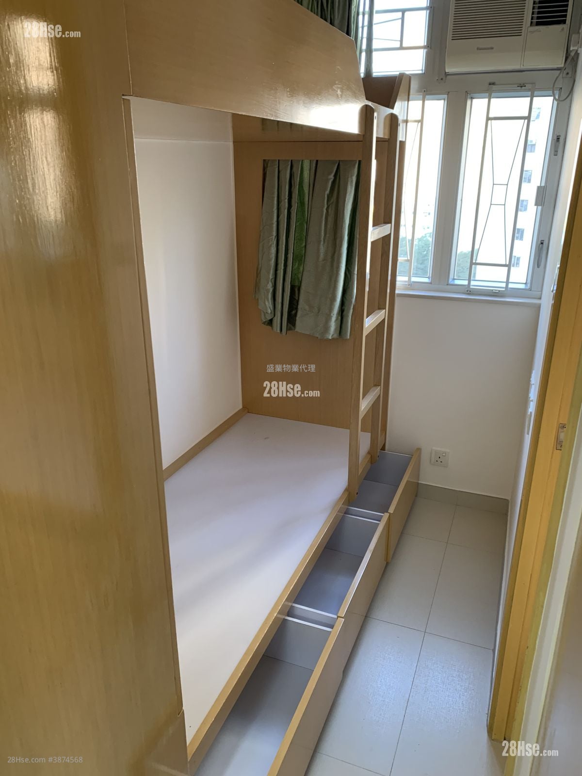 Kin Yip Building Rental 1 Bedroom , 1 Bathroom 257 ft²