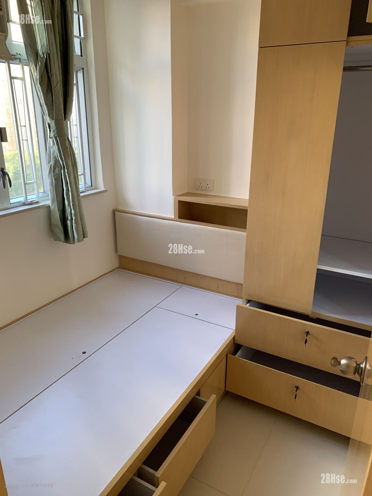 Kin Yip Building Rental 1 Bedroom , 1 Bathroom 257 ft²