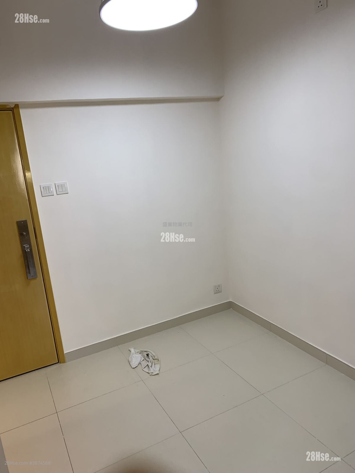 Kin Yip Building Rental 1 Bedroom , 1 Bathroom 257 ft²